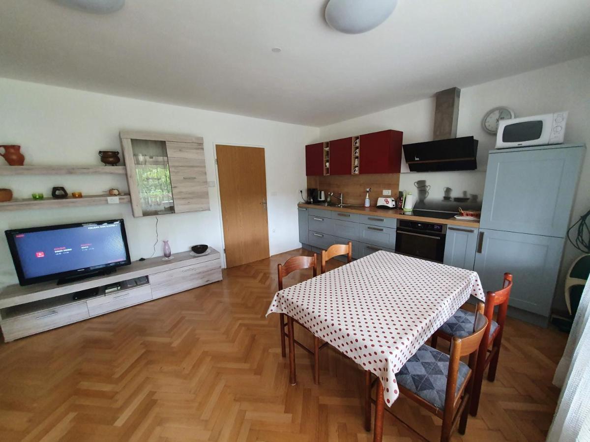 Apartma Meta ラドヴリツァ エクステリア 写真